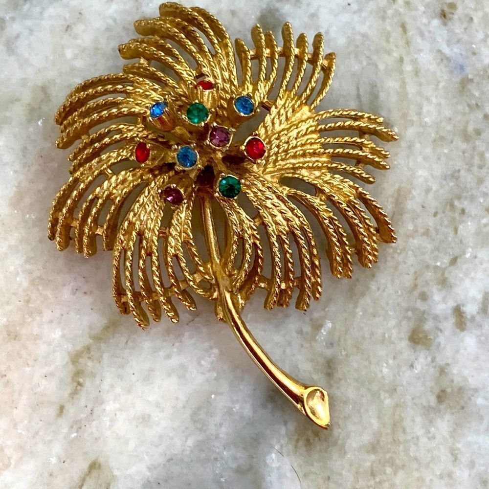Sarah Coventry Vintage Brooch